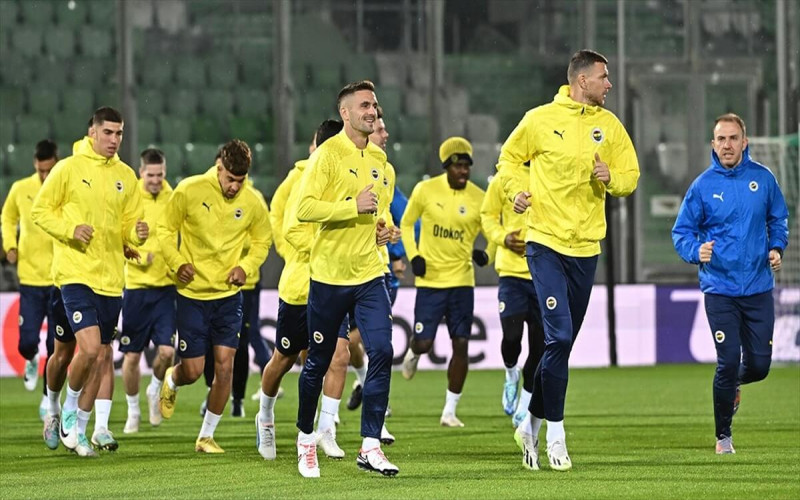 Fenerbahçe Süper Lig'de Fatih Karagümrük'ü Ağırlayacak