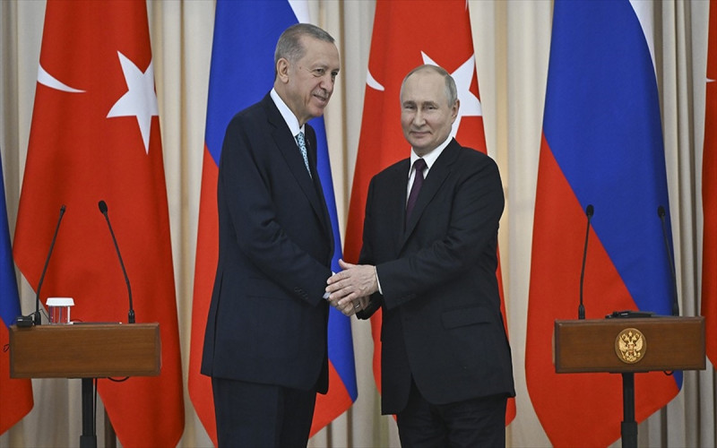 Putin, Erdoğan'ın Barış İçin Çabalarını Övdü