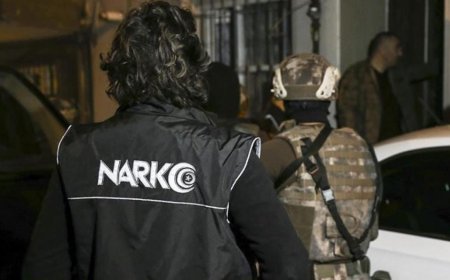 Zehir tacirlerine operasyonda 1,8 ton uyuşturucu ele geçirildi