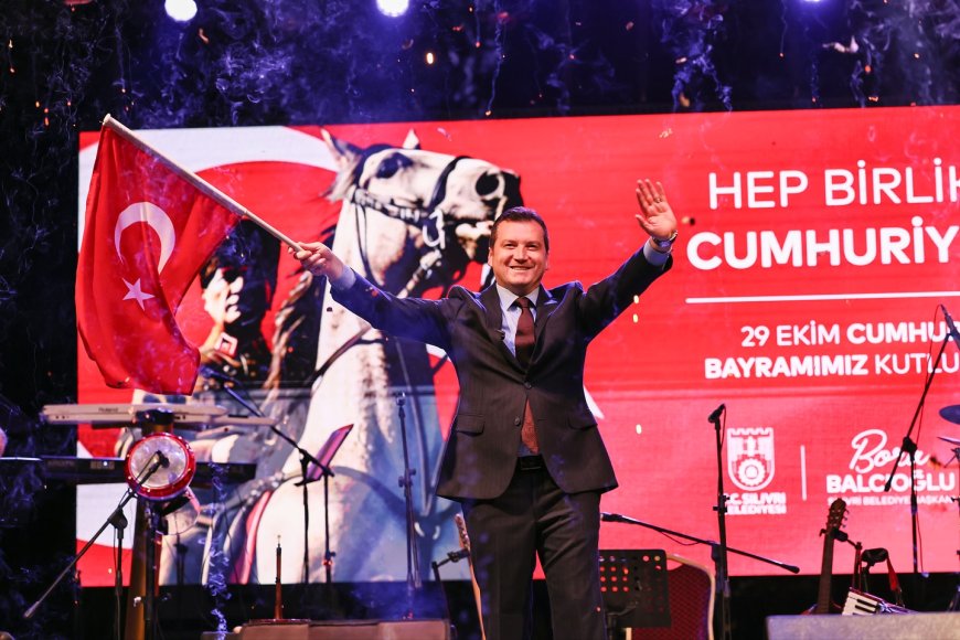 Silivri Tarihinin En Kalabalık Ve En Coşkulu Cumhuriyet Korteji!